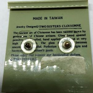 Two Sisters /Vintage Jewelry - Vintage NWT Two Sisters Cloisonne Faces P Earrings Two Sisters /Vintage Jewelry - Vintage NWT Two Sisters Cloisonne Faces P Earrings